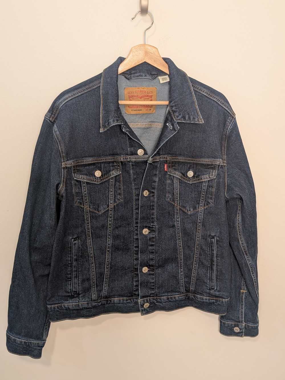 Levi's Men’s Dark Blue Denim Trucker Jacket Size Medium